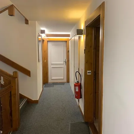 Apartahotel La Résidence De L'ours Megève