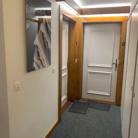 La Résidence De L'ours Apartahotel Megève